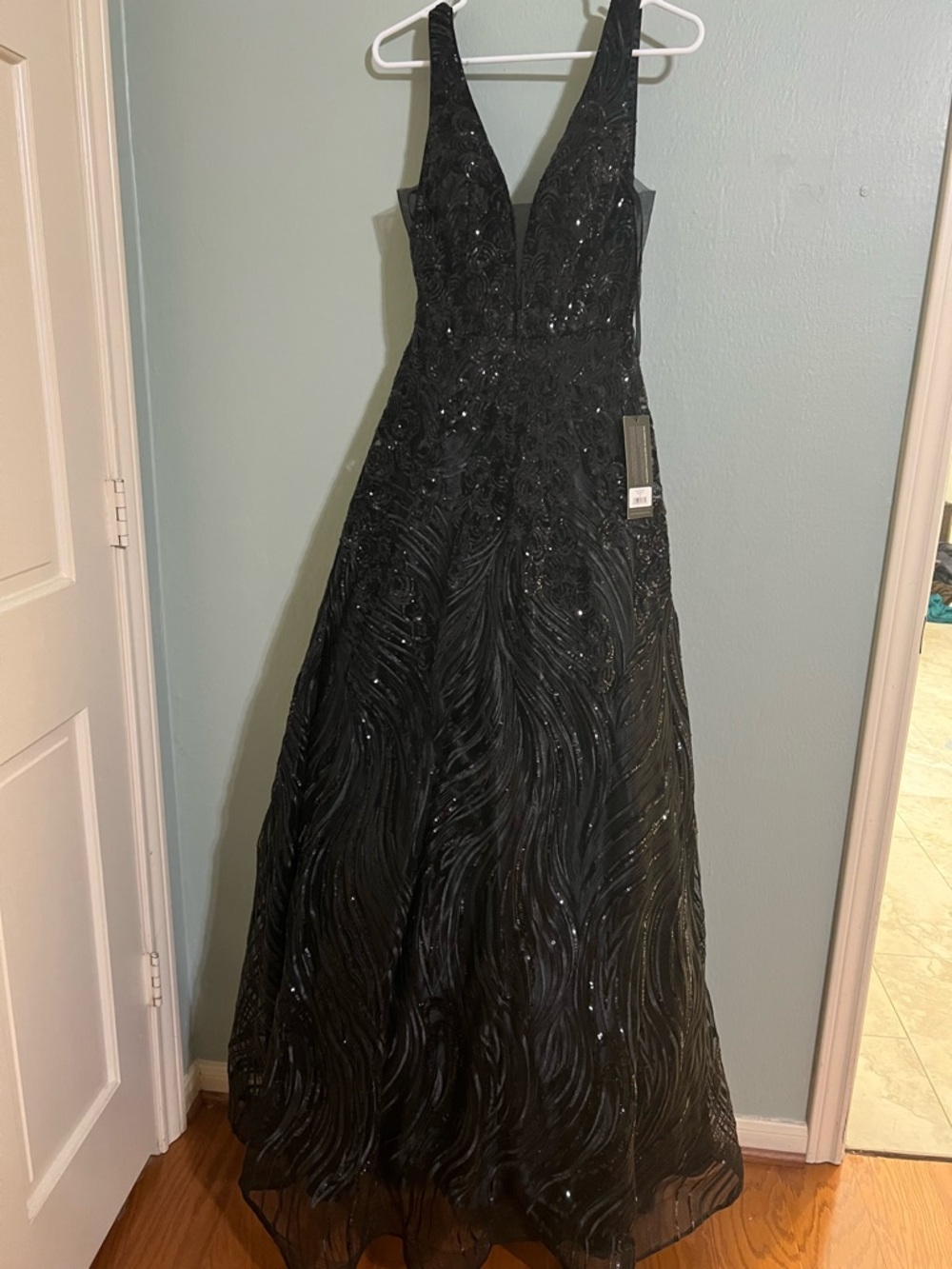 Small new black from dress